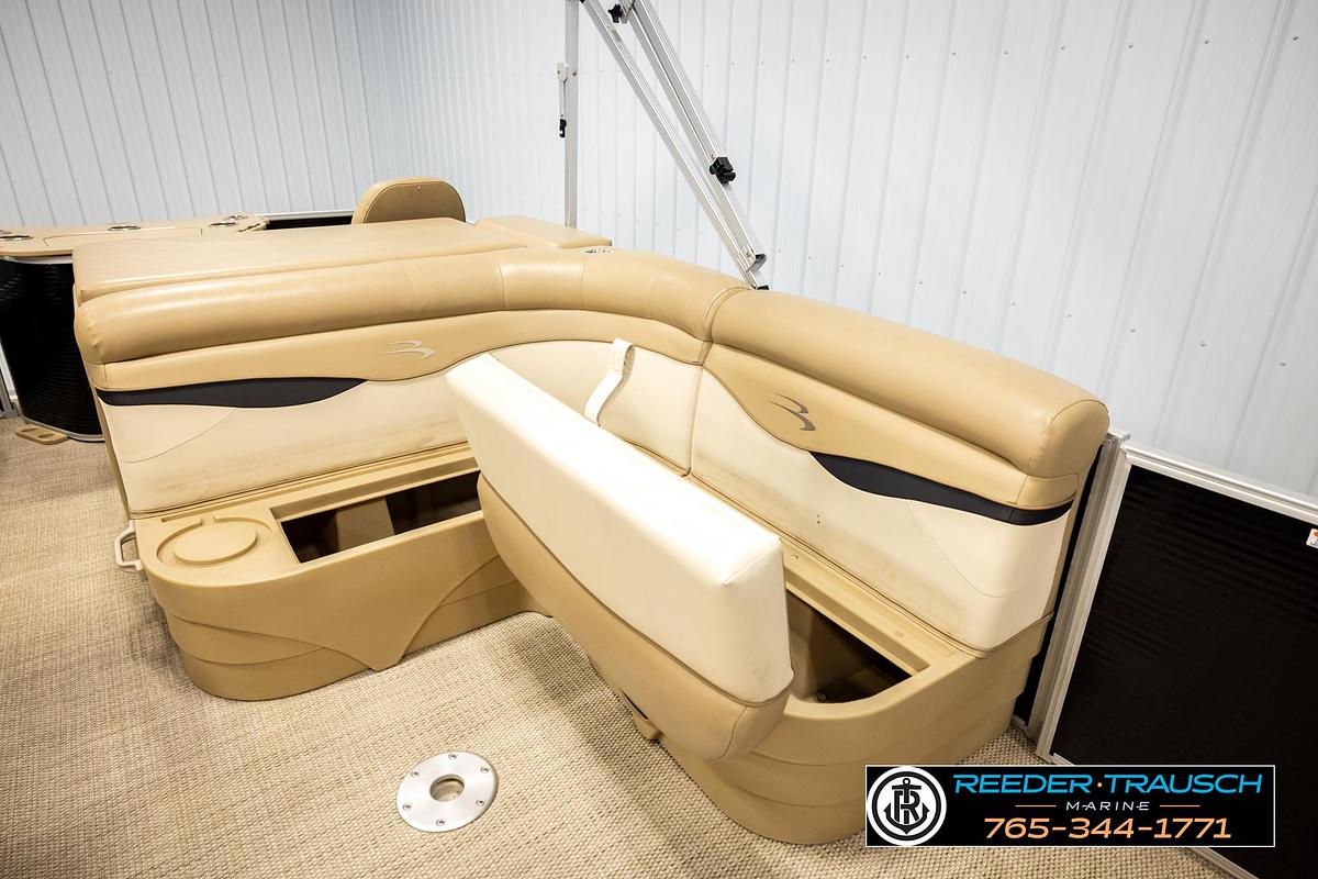 Used 2018 Bennington SX RF