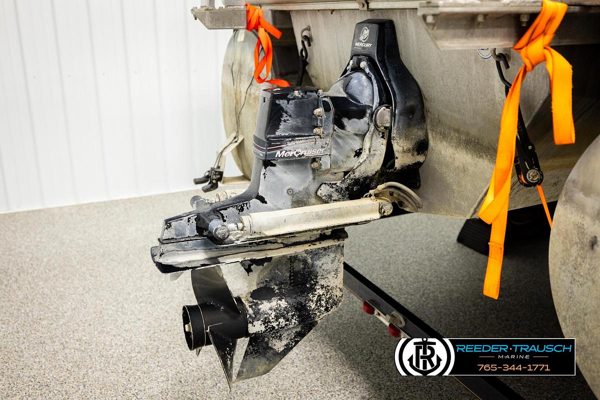 Used 2006 Sun Tracker Party Barge 22