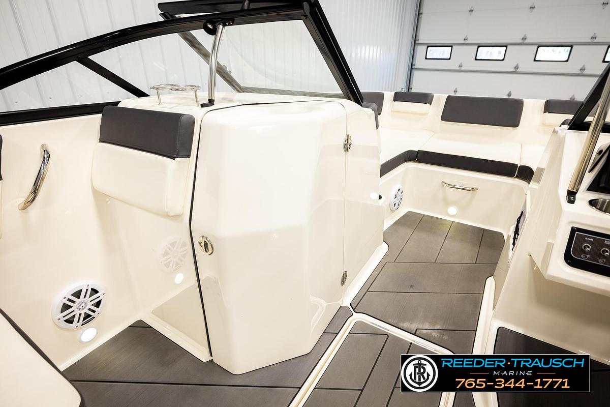 Used 2022 Bayliner DX 2250