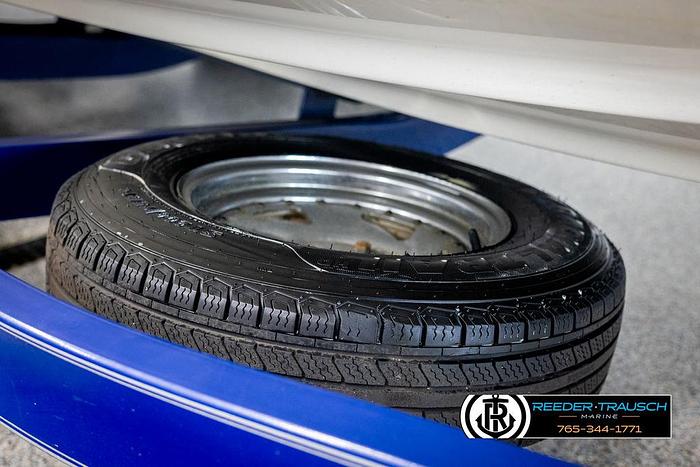 Used 2006 Crownline 230 LS