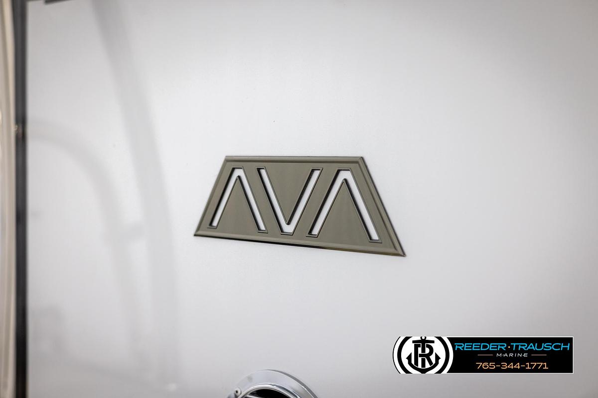 2025 Avalon Catalina Entertainer