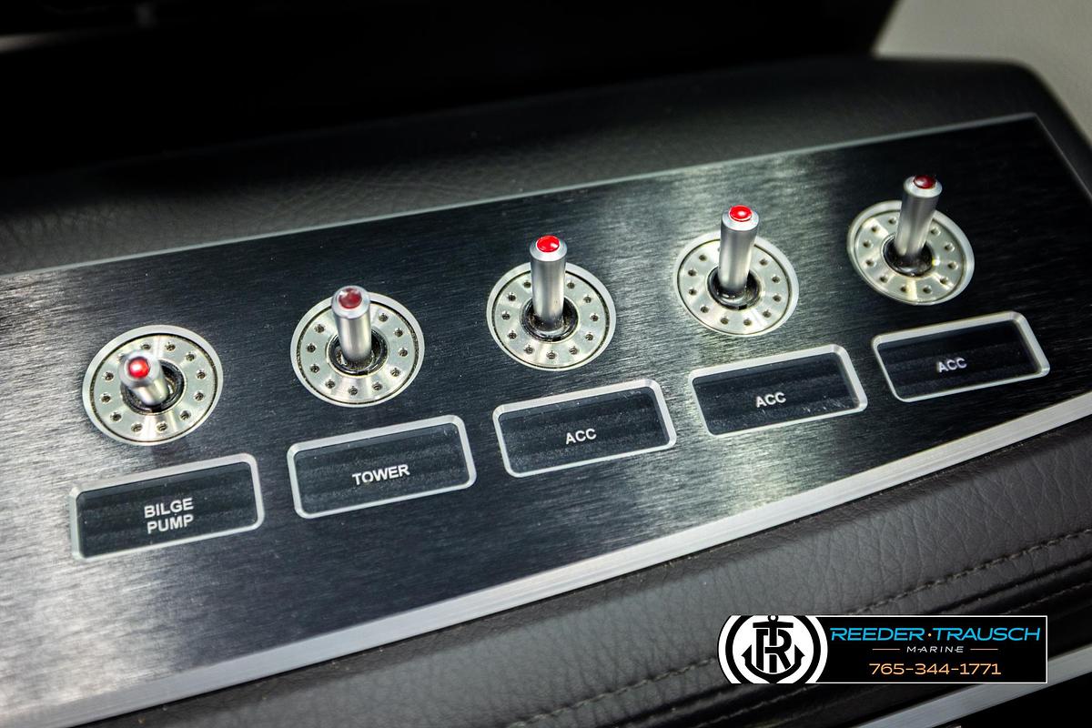 Used 2024 Four Winns H4