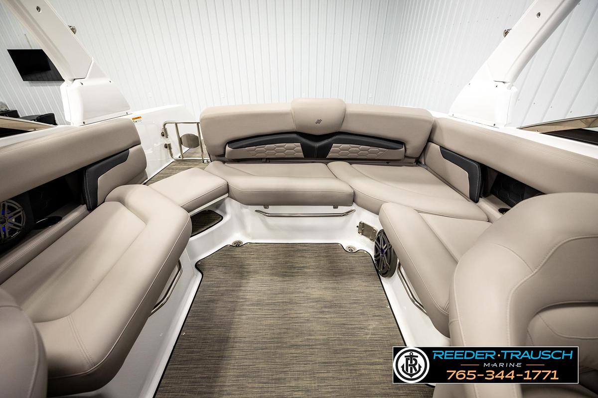 Used 2024 Four Winns HD5 Surf