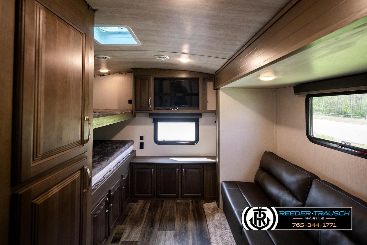 Used 2022 Keystone CG34TSB22