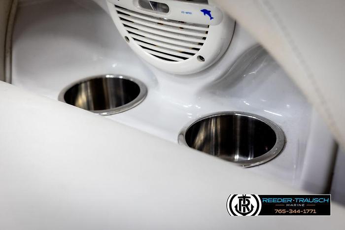 Used 2006 Crownline 230 LS