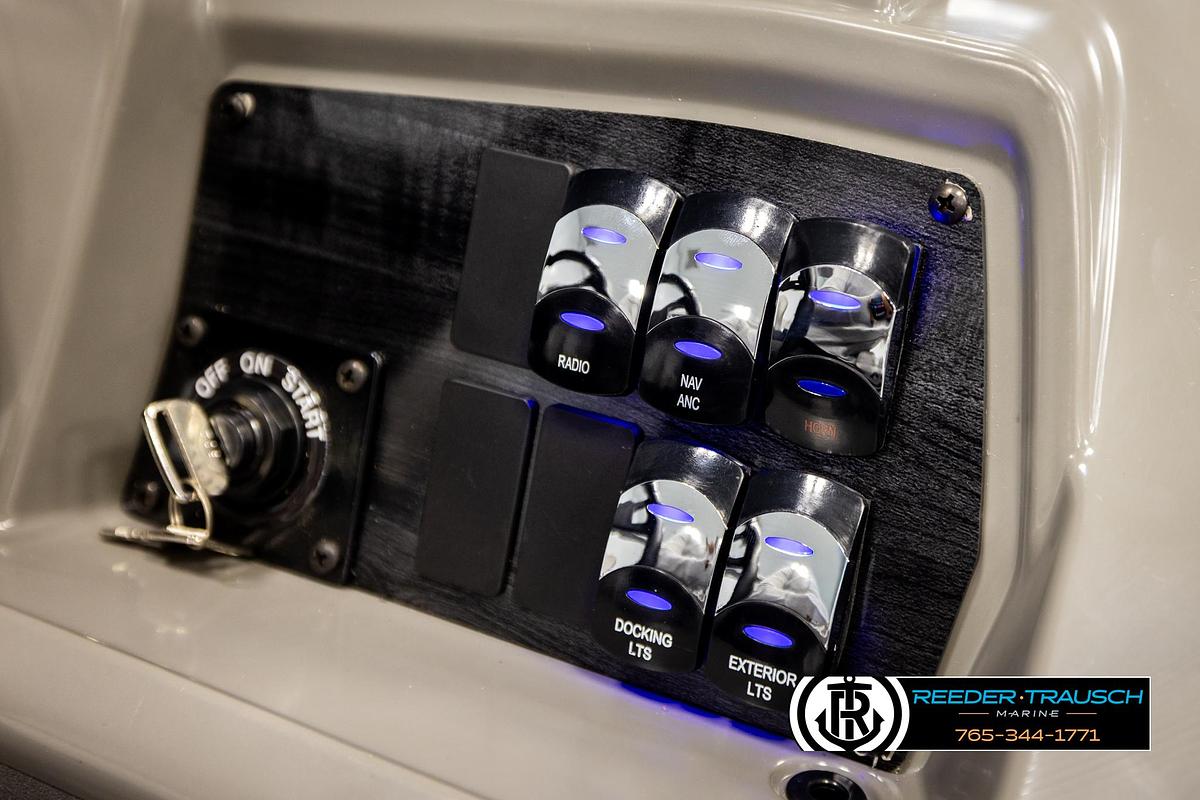 2026 Avalon VEN85 VRB