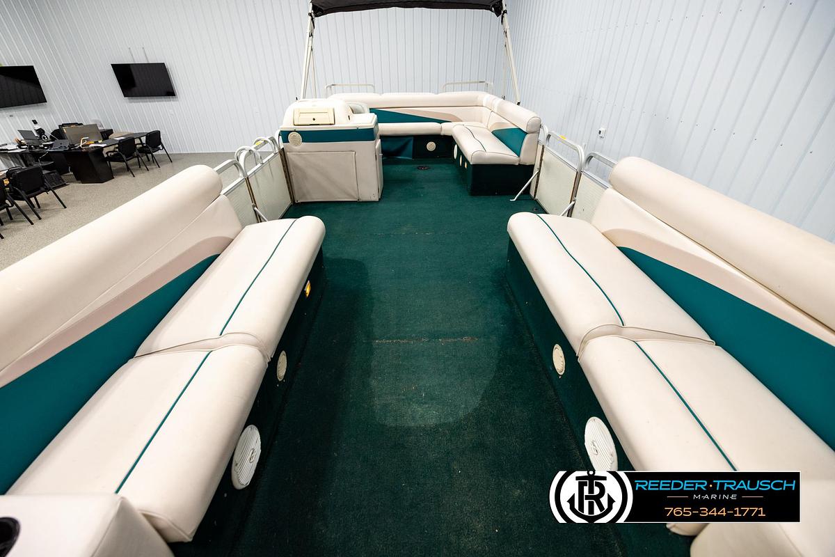 Used 1998 Godfrey SW2423