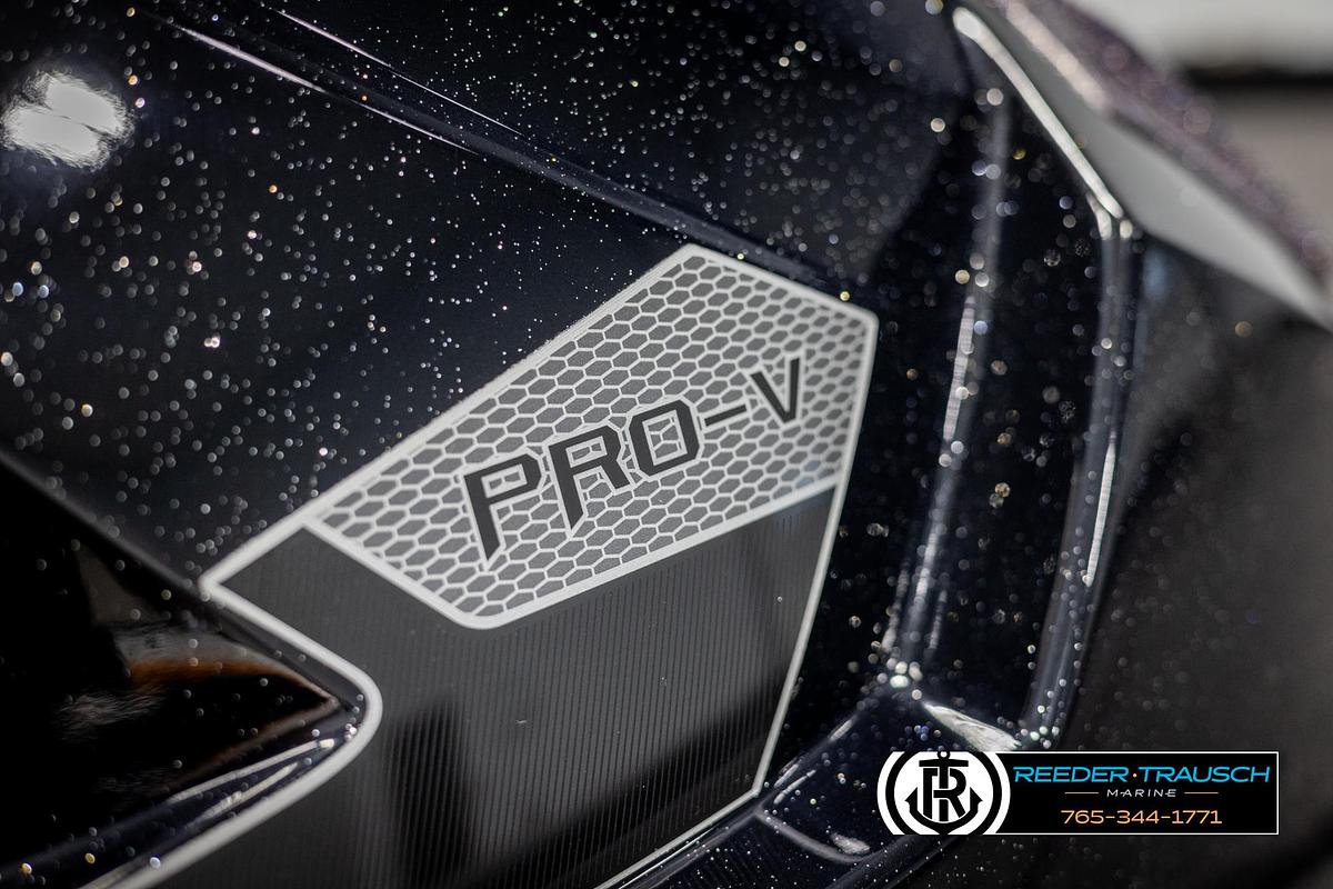 2025 Lund 1875 Pro V Bass XS