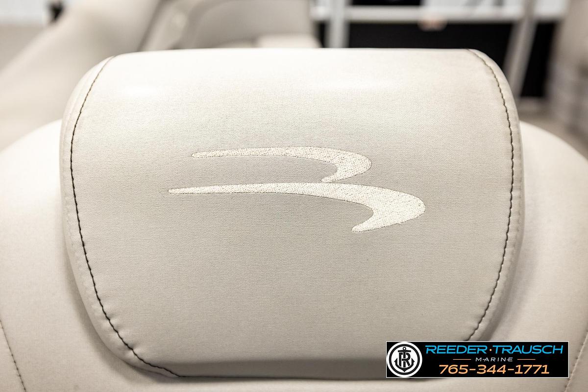 Used 2021 Bennington 22 SVSR