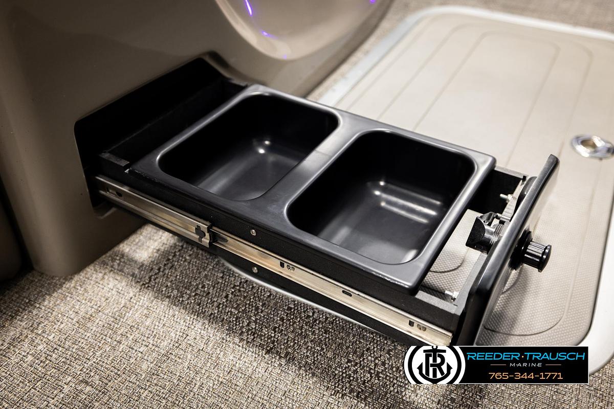 Used 2023 Barletta 21 UC