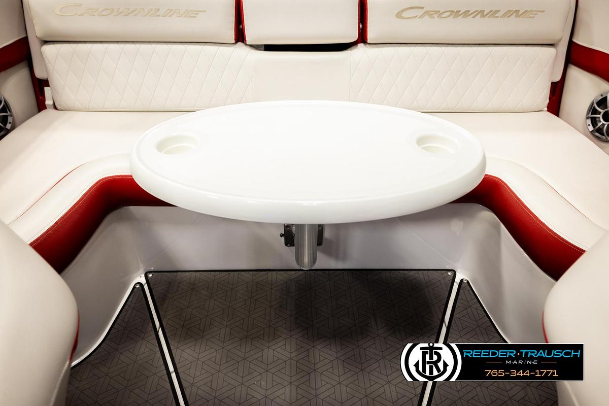 Used 2022 Crownline 220 LPX