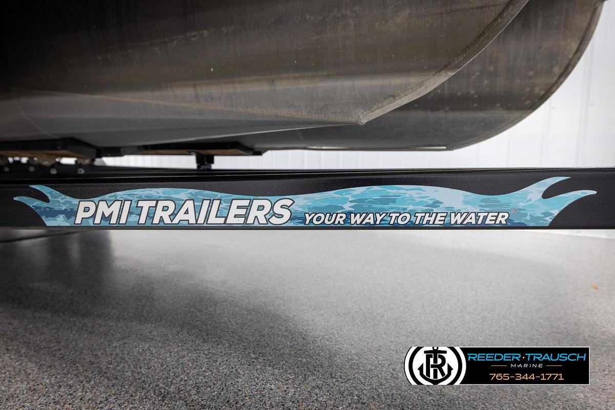 Used 2022 Premier 230 Solaris RL