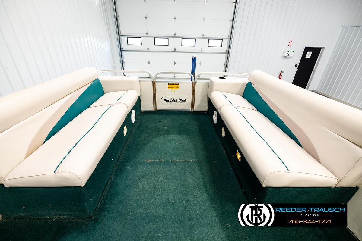 Used 1998 Godfrey SW2423