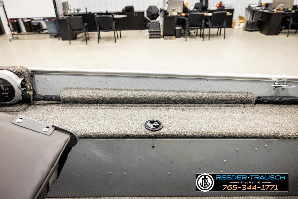 Used 2017 Lund 1400 Furry