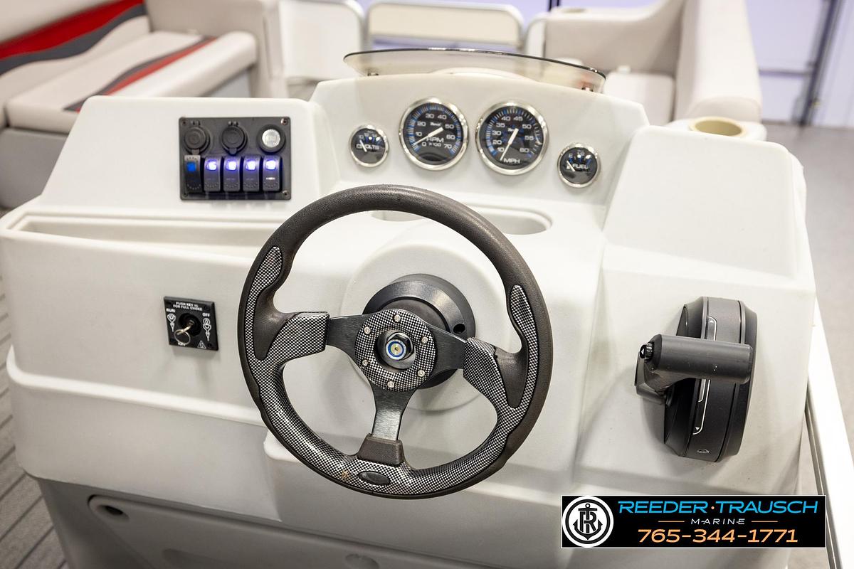 Used 2003 Fishers 220 Fisher