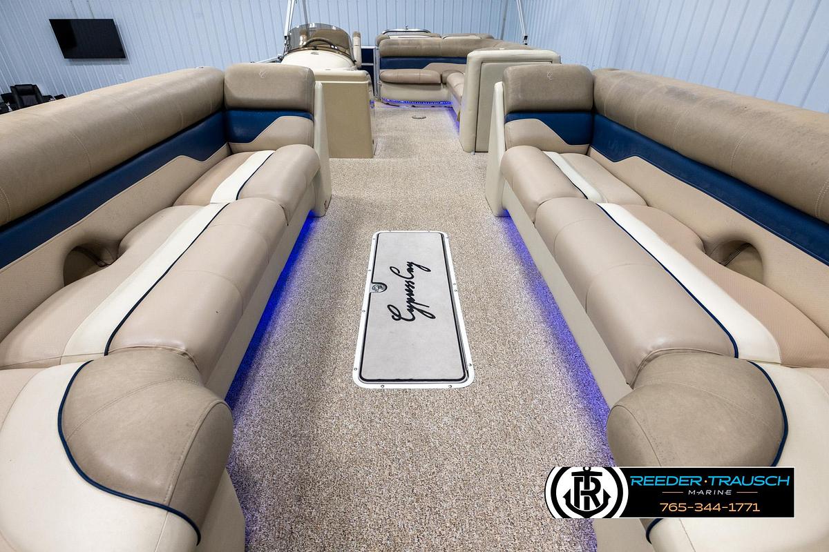 Used 2012 Cypress Cay 250 Cozumel