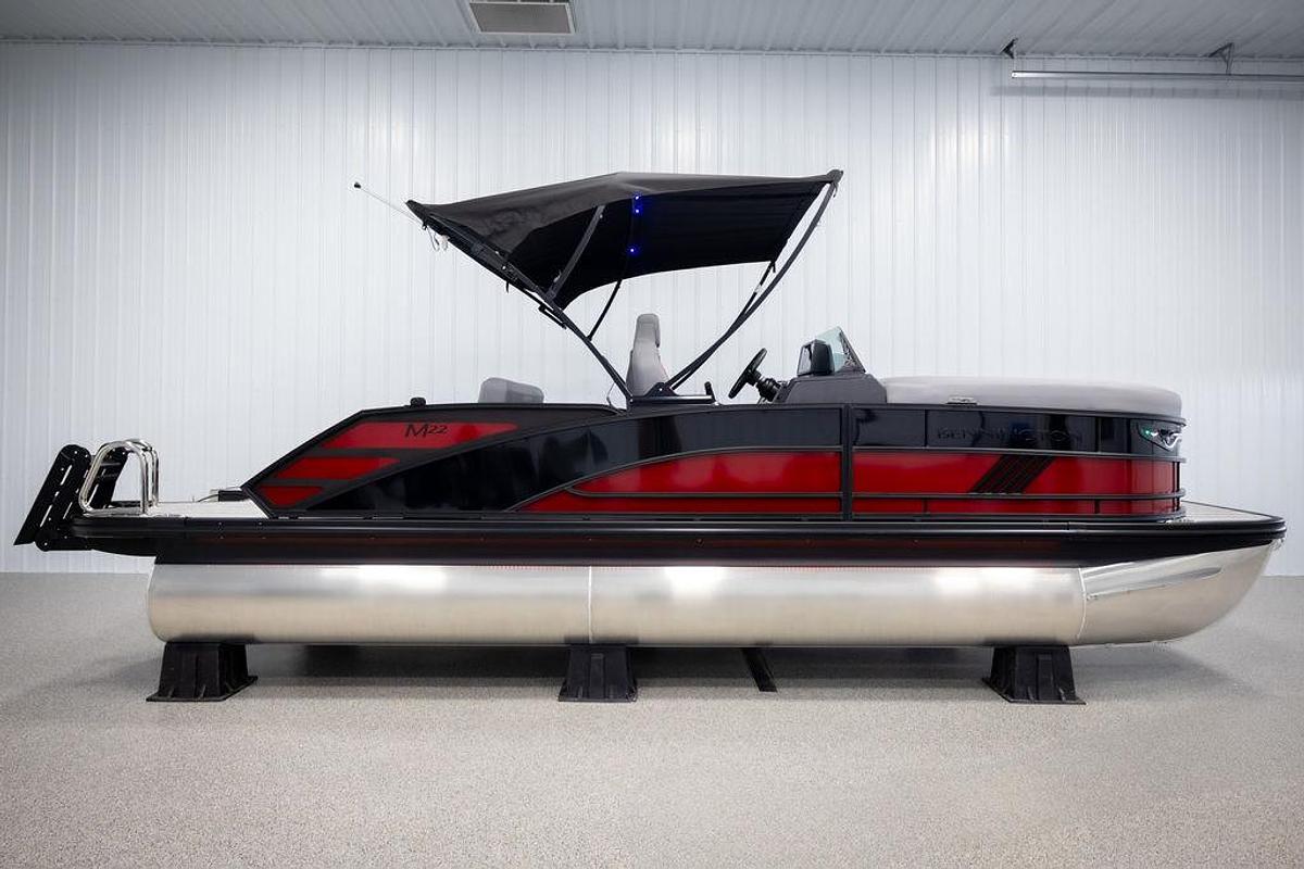 2025 Bennington 22 MSBSE