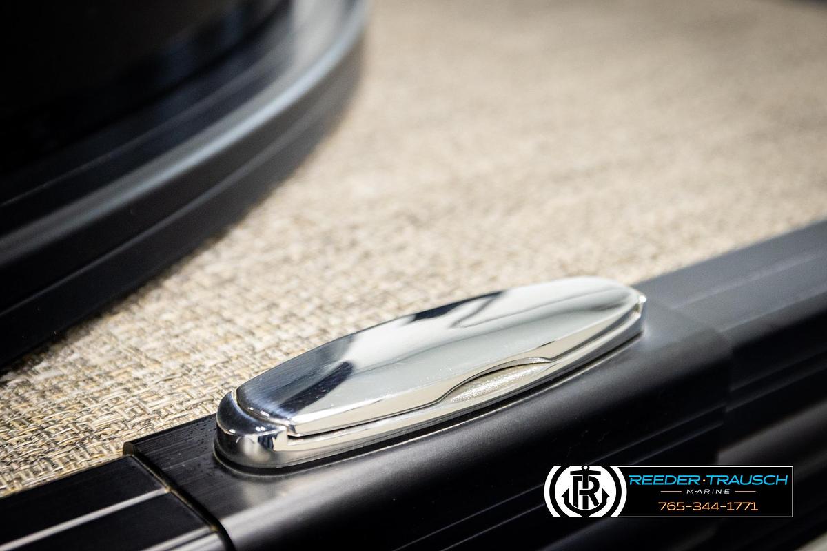 Used 2023 Barletta 21 UC