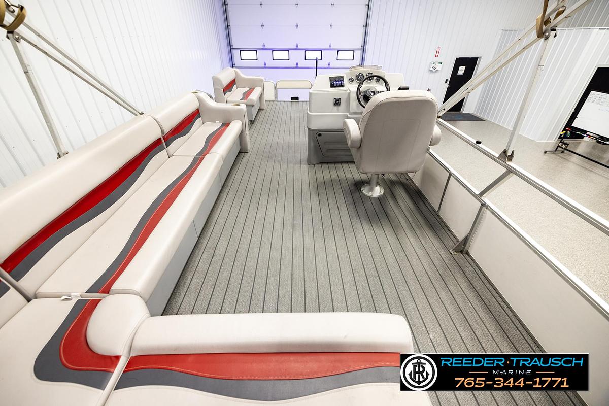 Used 2003 Fishers 220 Fisher