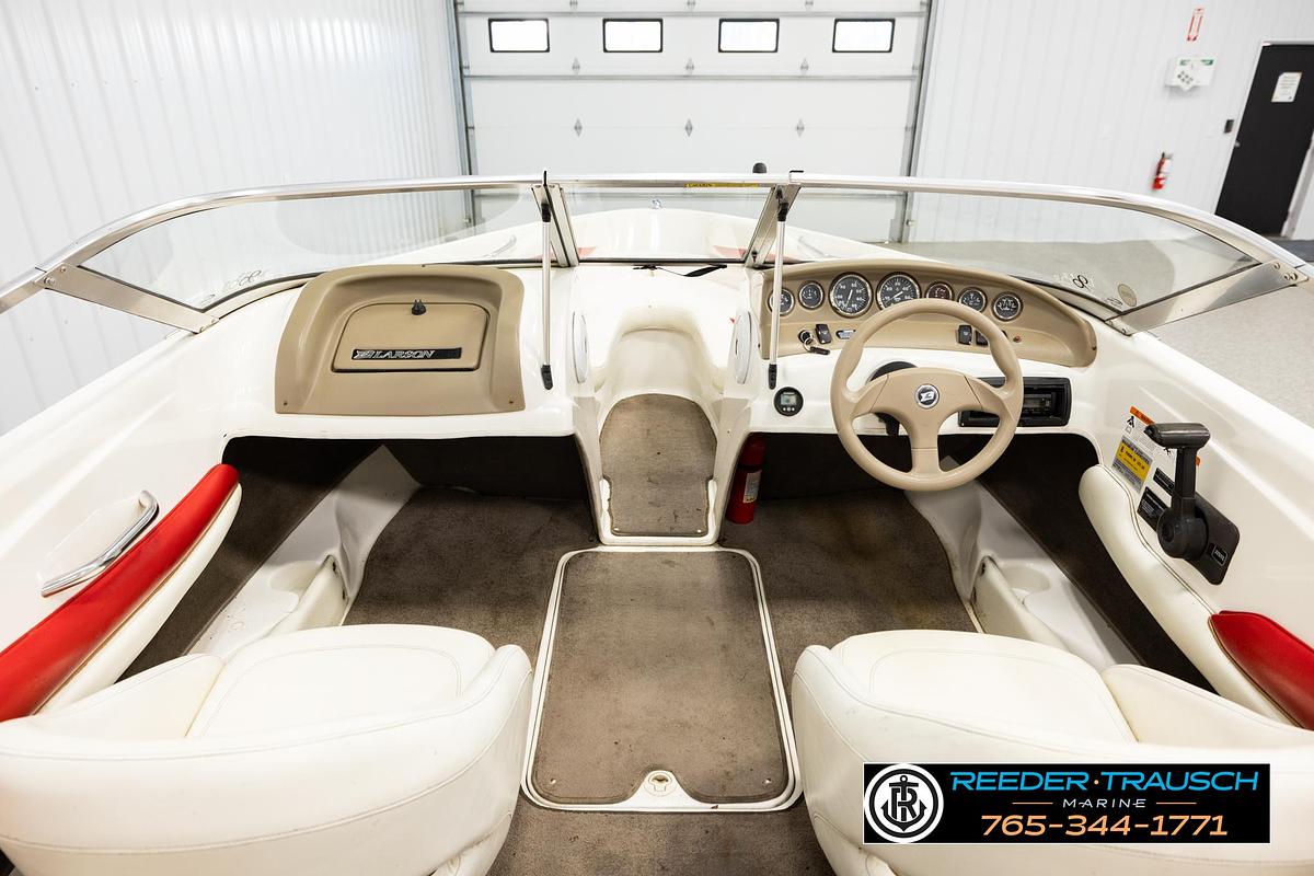 Used 2003 Larson SEI 180