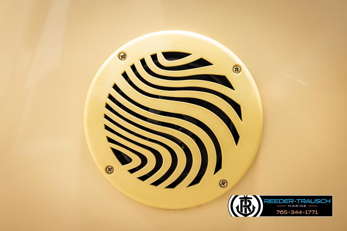 Used 2011 Bennington 22 SFI