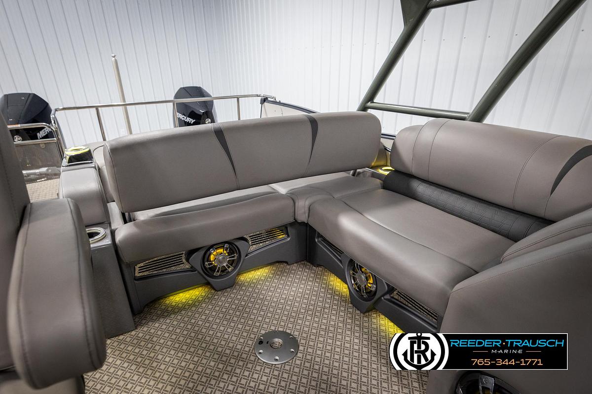 Used 2022 Avalon Catalina VRB