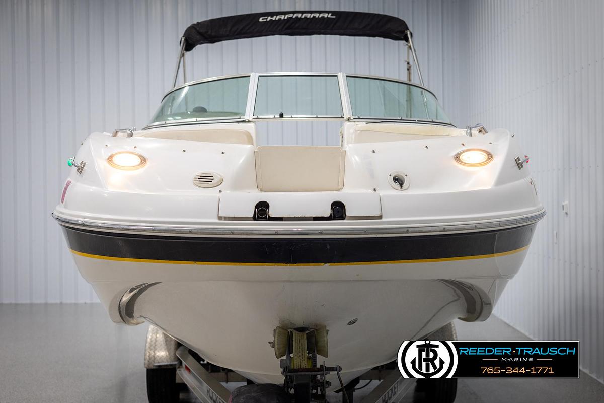 Used 2002 Chaparral 243 Sunesta