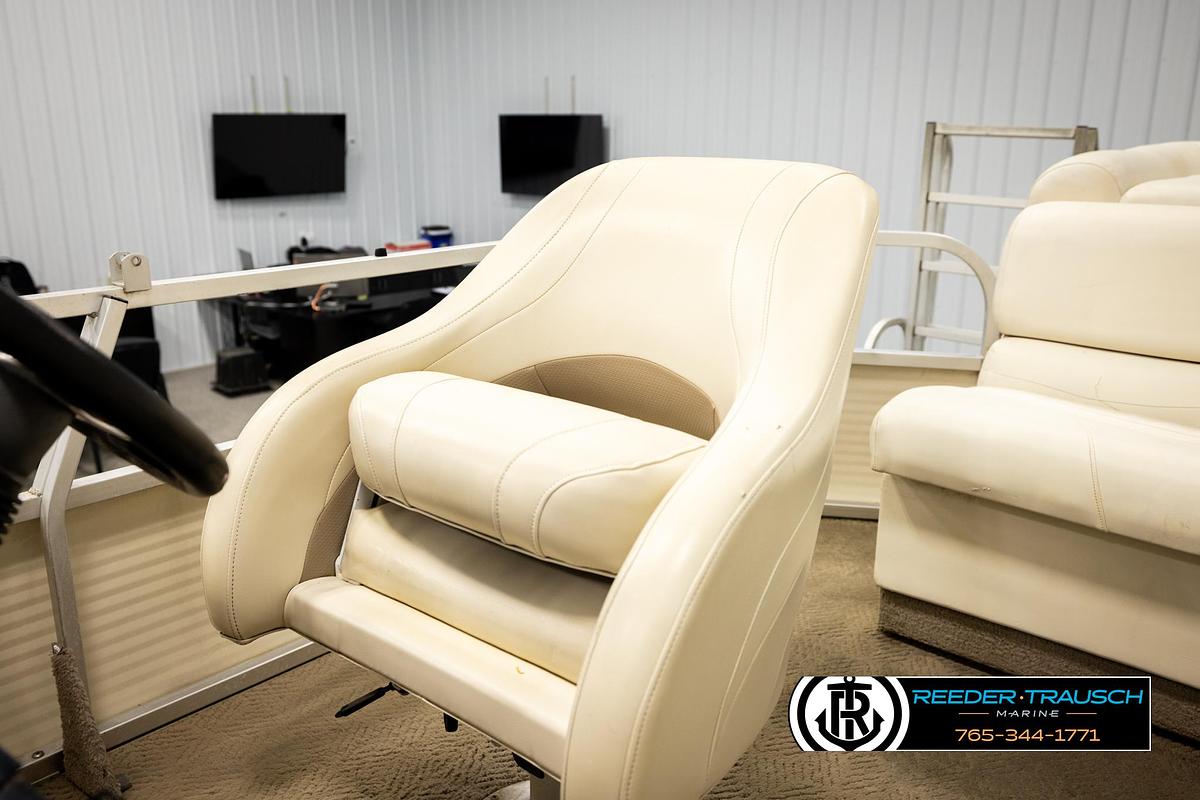 Used 2006 Sun Tracker Party Barge 22