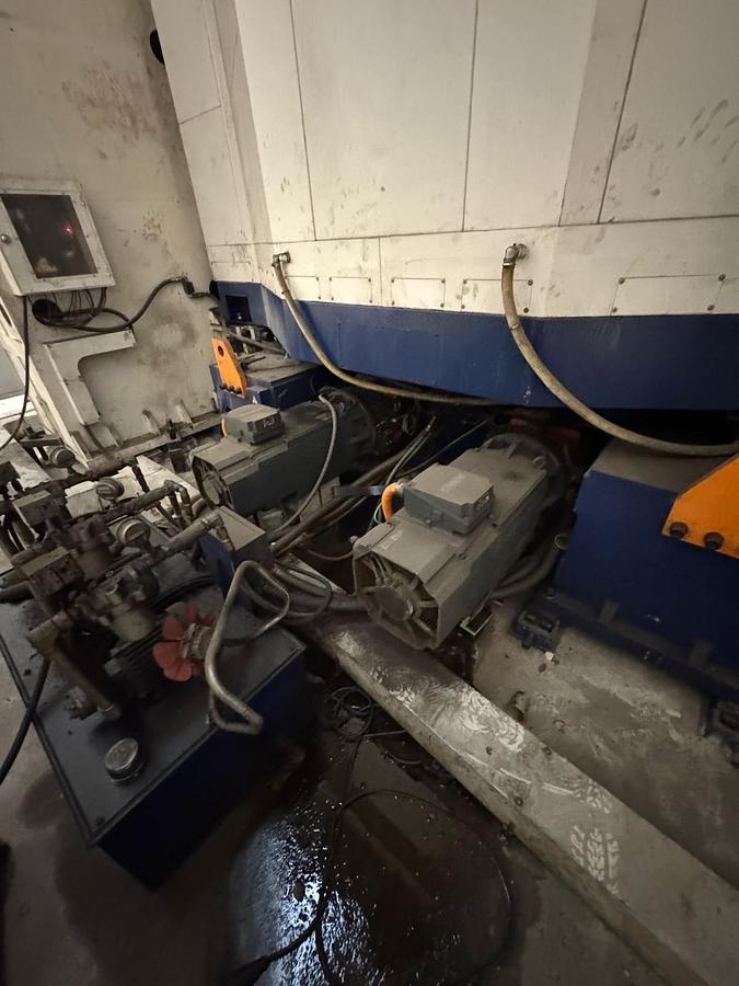 Used Honor Seiki VL-400CM CNC Vertical Boring & Milling Machine with Live Spindle & Table C-Axis