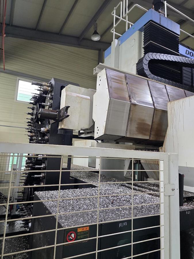 Used 2019 Doosan DCM 2740F II Double Column Bridge Type Multi Machining Center
