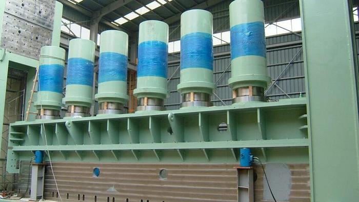 Used 10,000 Ton Hydraulic Structural / Pipe Forming Bending & Cladding Press