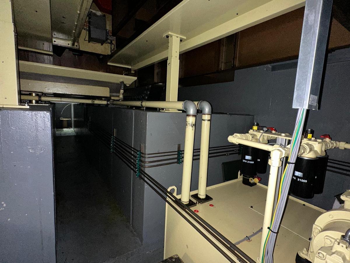 Used Dorries Scharmann Contumat 3 MC: VC 4200/360 CNC Vertical Boring & Milling Machine with Live Spindle on Vertical Ram & Live Spindle on Side Head