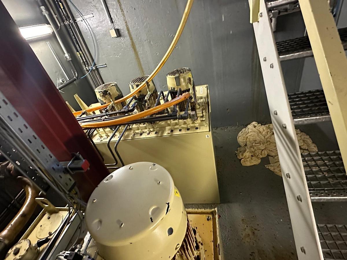Refurbished Schiess 40 DZ CNC Double Ram Vertical Boring & Milling Machine with Live Spindle & Table C-Axis