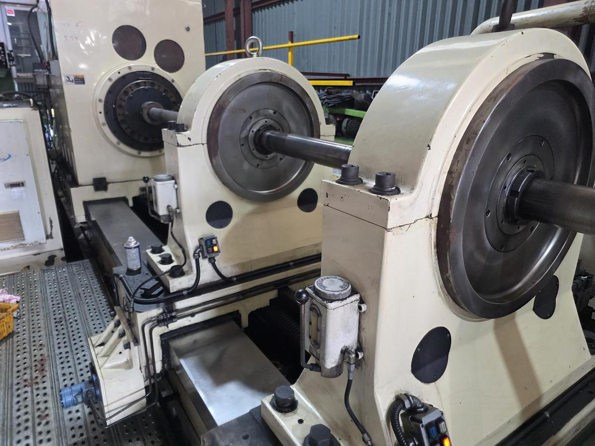 Used Shinil STL 300/500 - 6000 CNC Depp Hole Drilling Machine