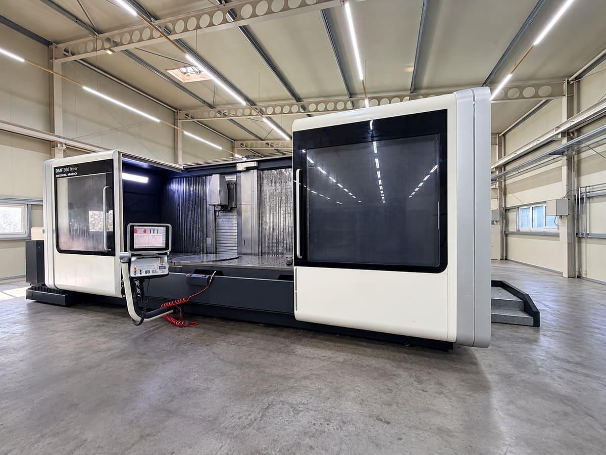 Used 2012 DMG DMG DMF 360 / 11 Linear CNC Universal Machining Center