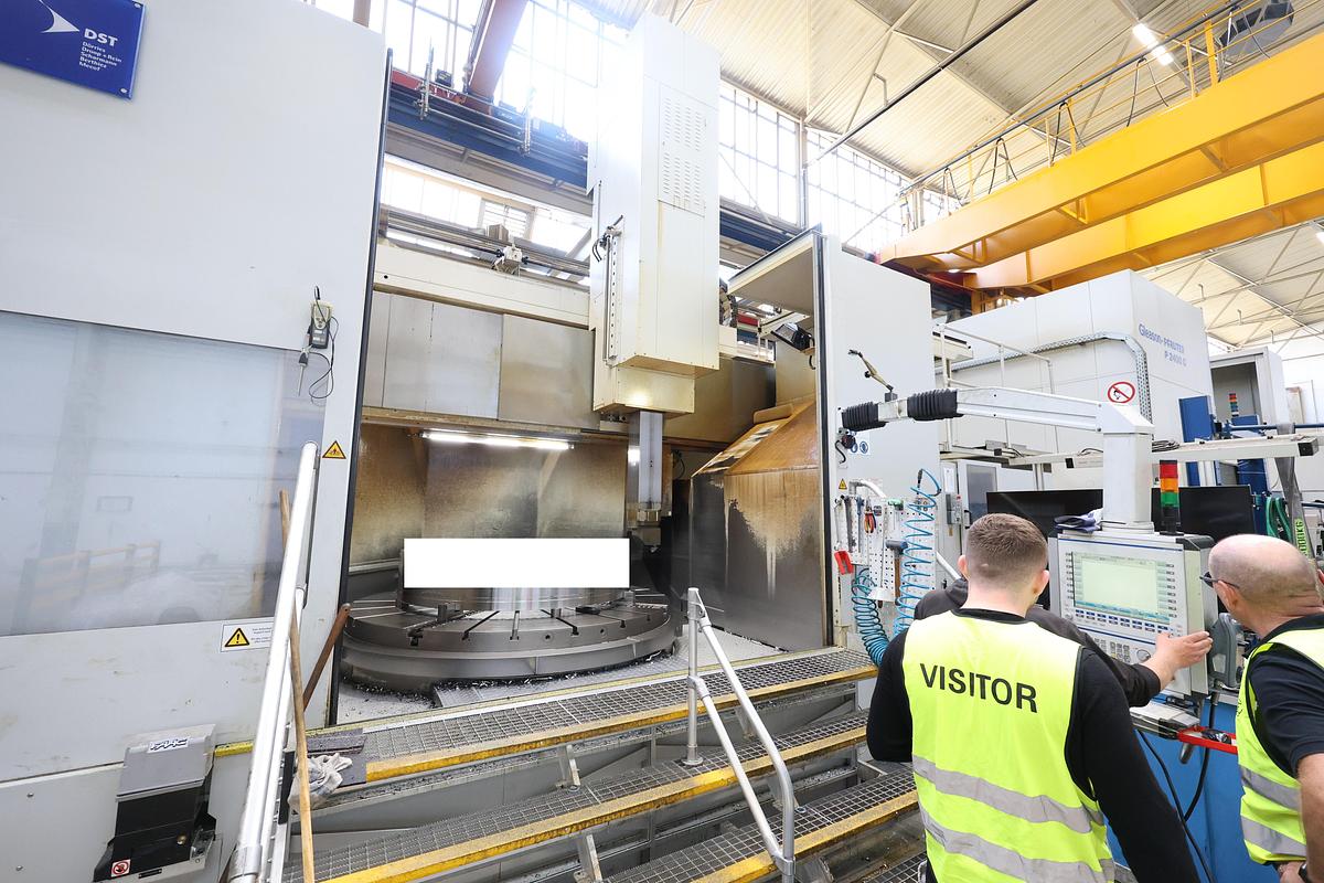 Used Dorries VCE 2800/250 MC CNC Vertical Turning & Milling Machine with Live Spindle