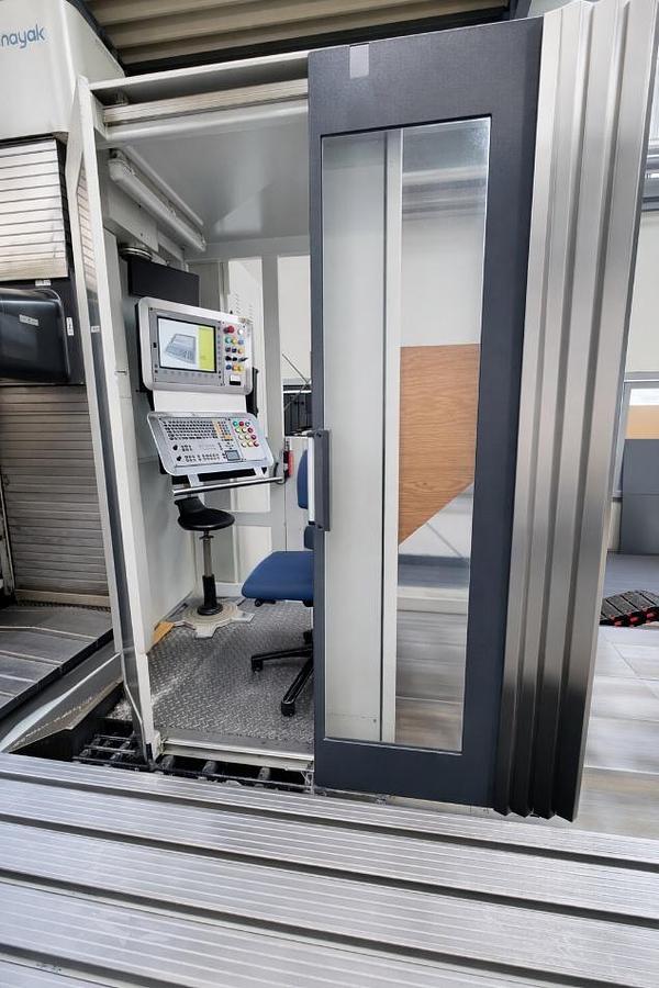 Used Correa Anayak HVM 65 CNC Horizontal Travelling Column Milling Machine