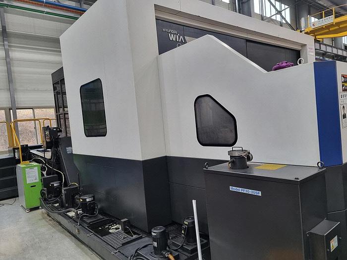 Used Hyundai Wia KH 1000 CNC Horizontal Machining Center with 2 Pallets