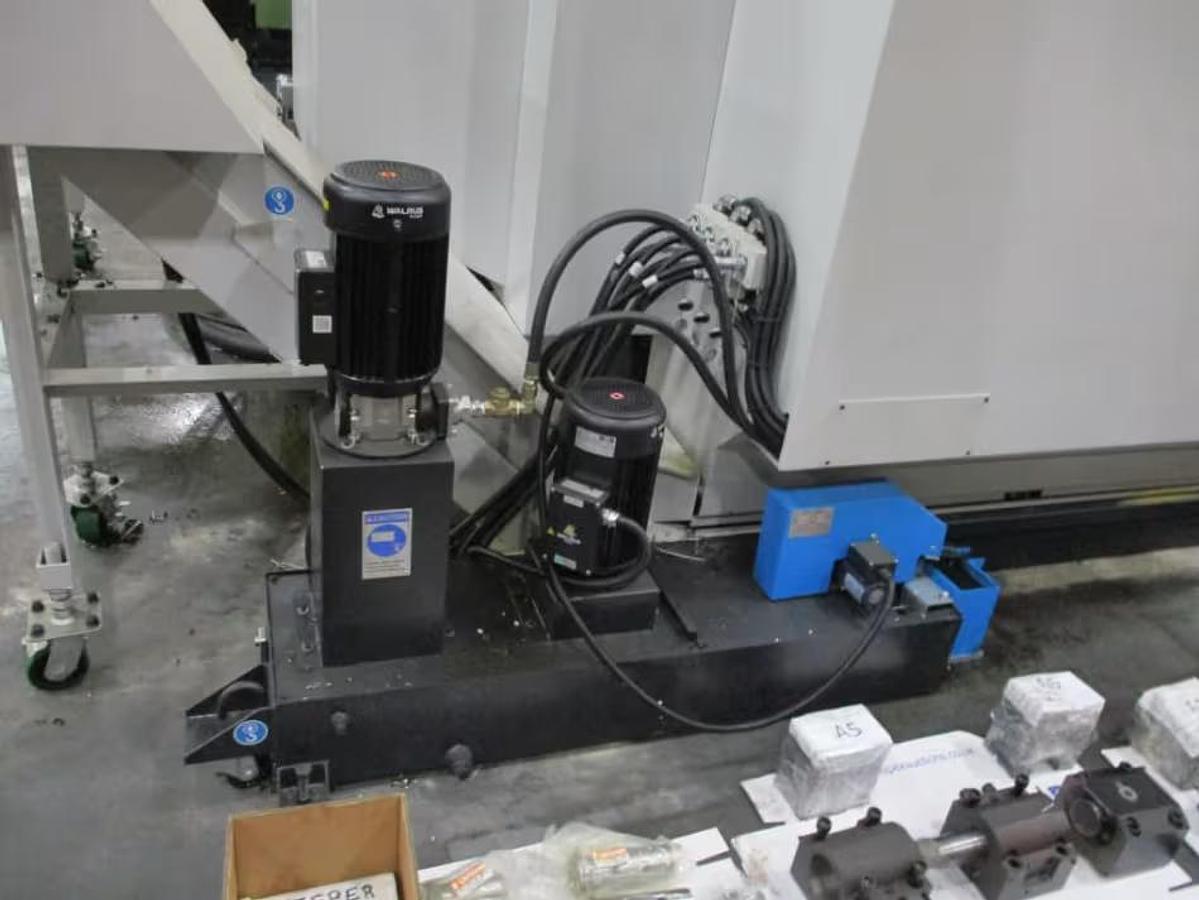 Used AXES & STATUS TUSCAN LL550 x 6000