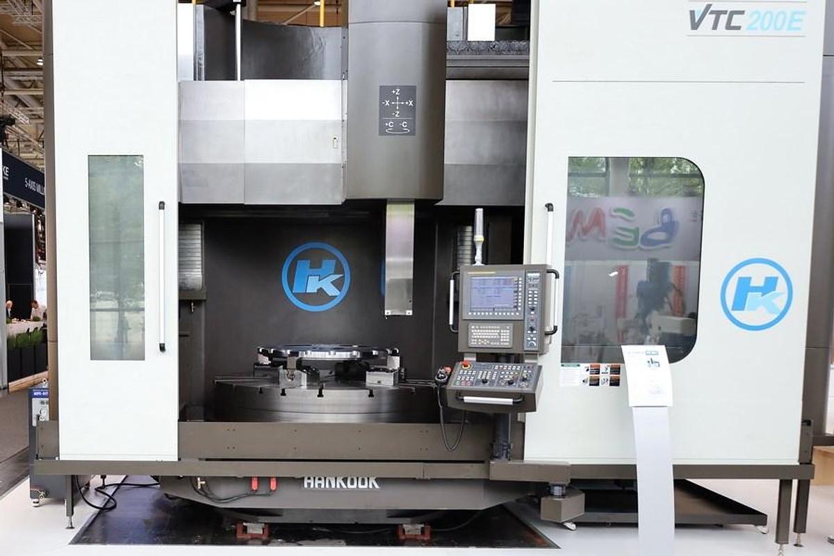 Used Hankook VTC 200E CNC Double Column Vertical Boring & Turning Machine with Live Spindle