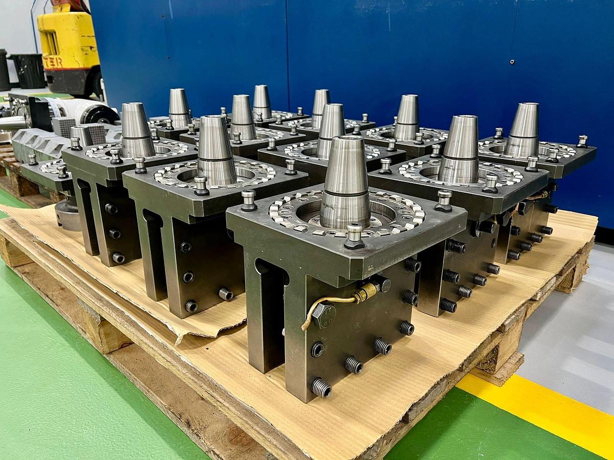 Used 2011 HNK VTC 14/16