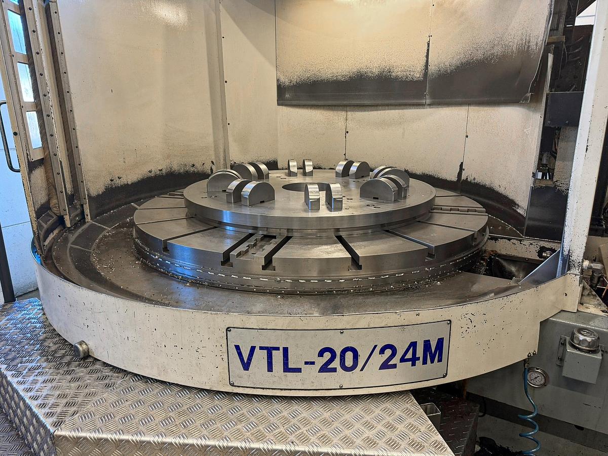Used Viper 20/24 M CNC Vertical Milling & Boring Machine with Live Spindle & Table C-Axis