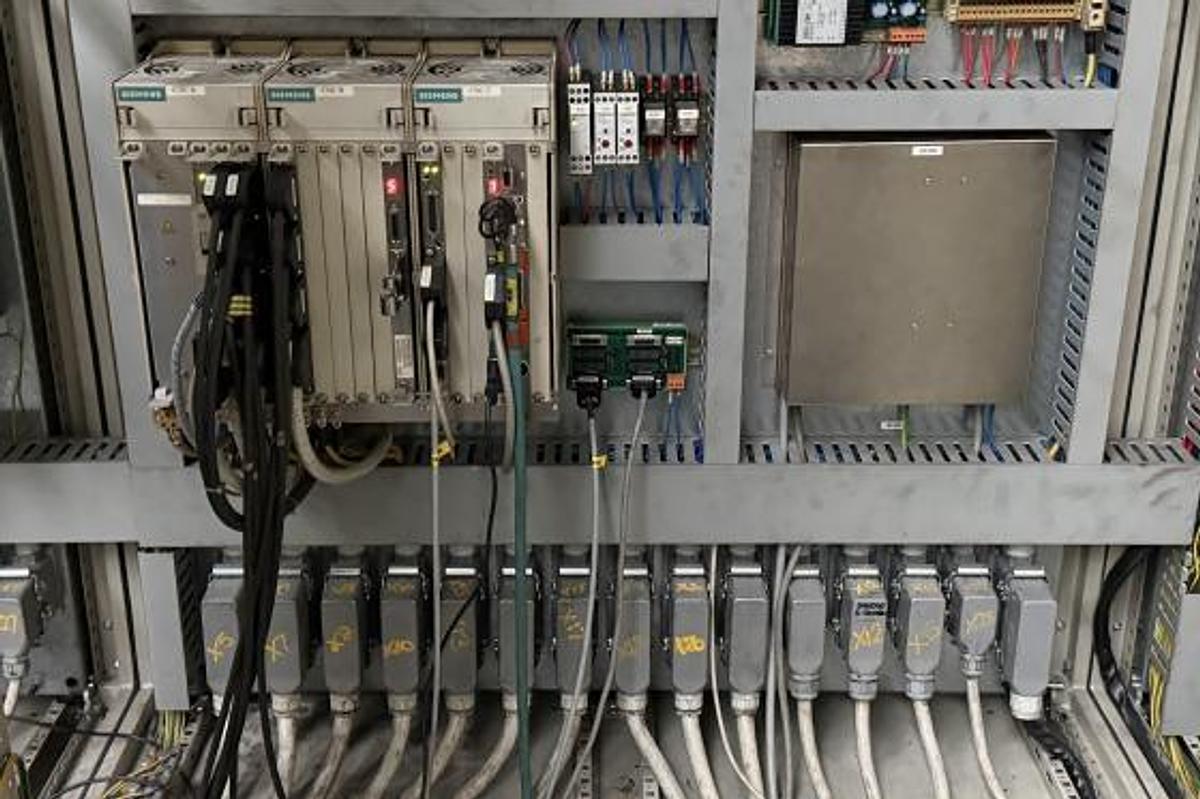 Used Tacchi HD3 / 130L CNC Horizontal Lathe with Live Spindle Milling Tower & C-Axis