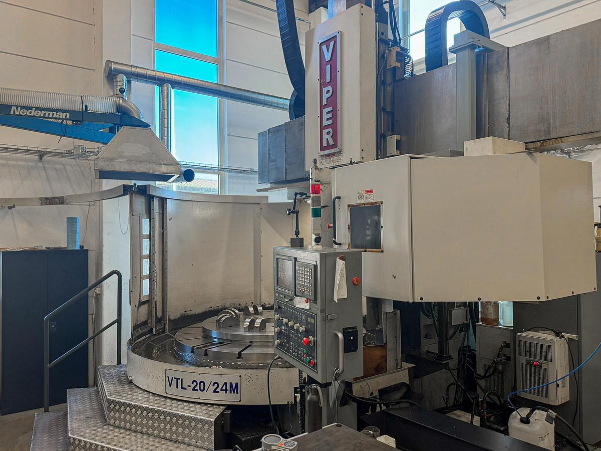 Used Viper 20/24 M CNC Vertical Milling & Boring Machine with Live Spindle & Table C-Axis