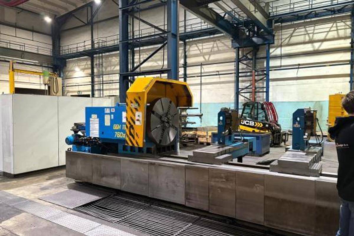 Used Giuseppe Giana GGH 1100/760 x 12000 CNC Horizontal Lathe
