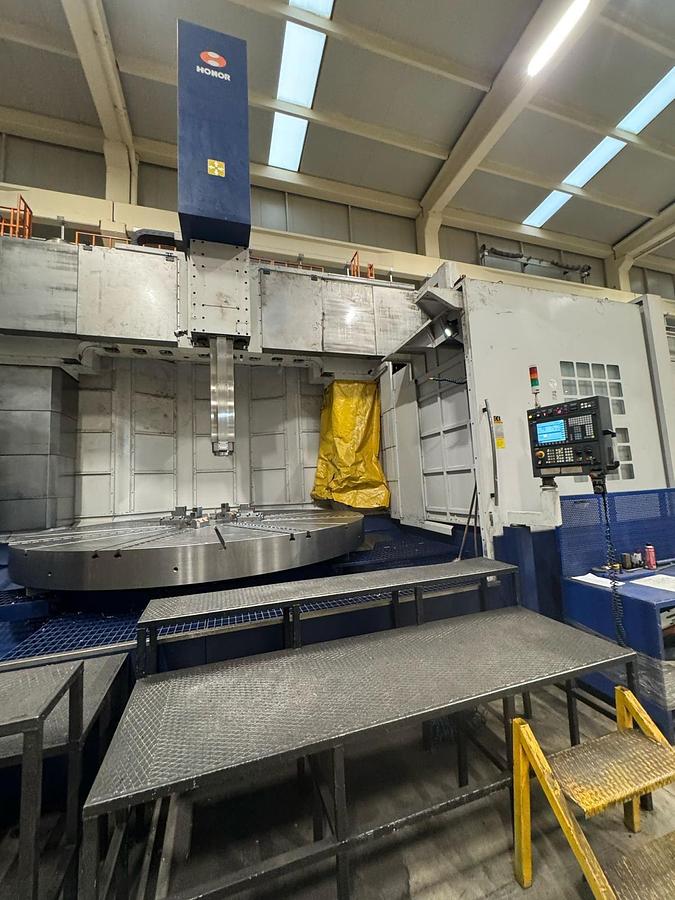 Used Honor Seiki VL-400CM CNC Vertical Boring & Milling Machine with Live Spindle & Table C-Axis