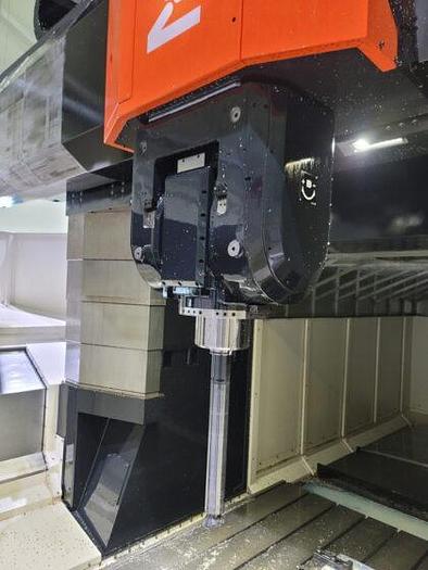 Used Mazak Versatech V-100N200 CNC Double Column 5-Axis Machining Center