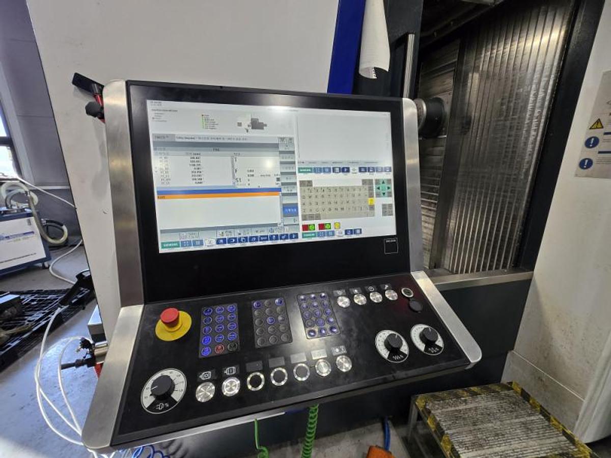 Used Heller HF 5500 CNC 5-Axis Horizontal Machining Center