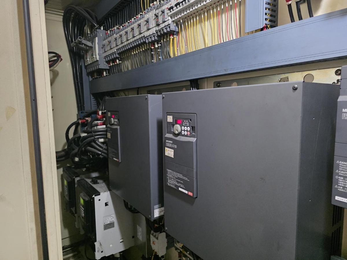 Used Shinil STL 300/500 - 6000 CNC Depp Hole Drilling Machine