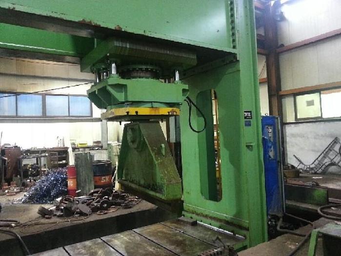 Used 600 Ton Hydraulic Dishing Press